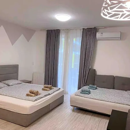 Corvin Cozy And Peaceful 313 * بودابست
