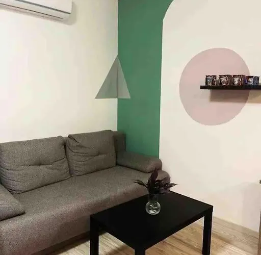 Corvin Cozy And Peaceful 313 Budapest